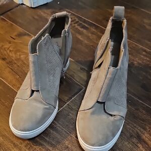 a new day Women's Beige Suede Wedge Sneakers